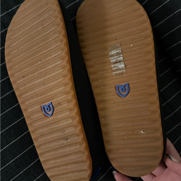 Rothy’s Black Clogs 7 (they fit 8) - Picture 3 of 4